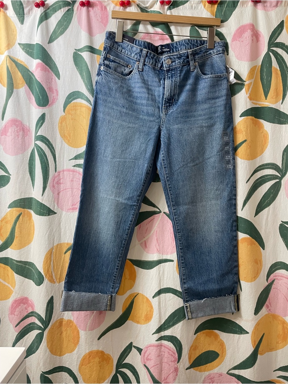 GAP NWT universal slim boyfriend
